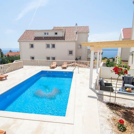 בול Apartments Sara 4 מראה חיצוני תמונה
