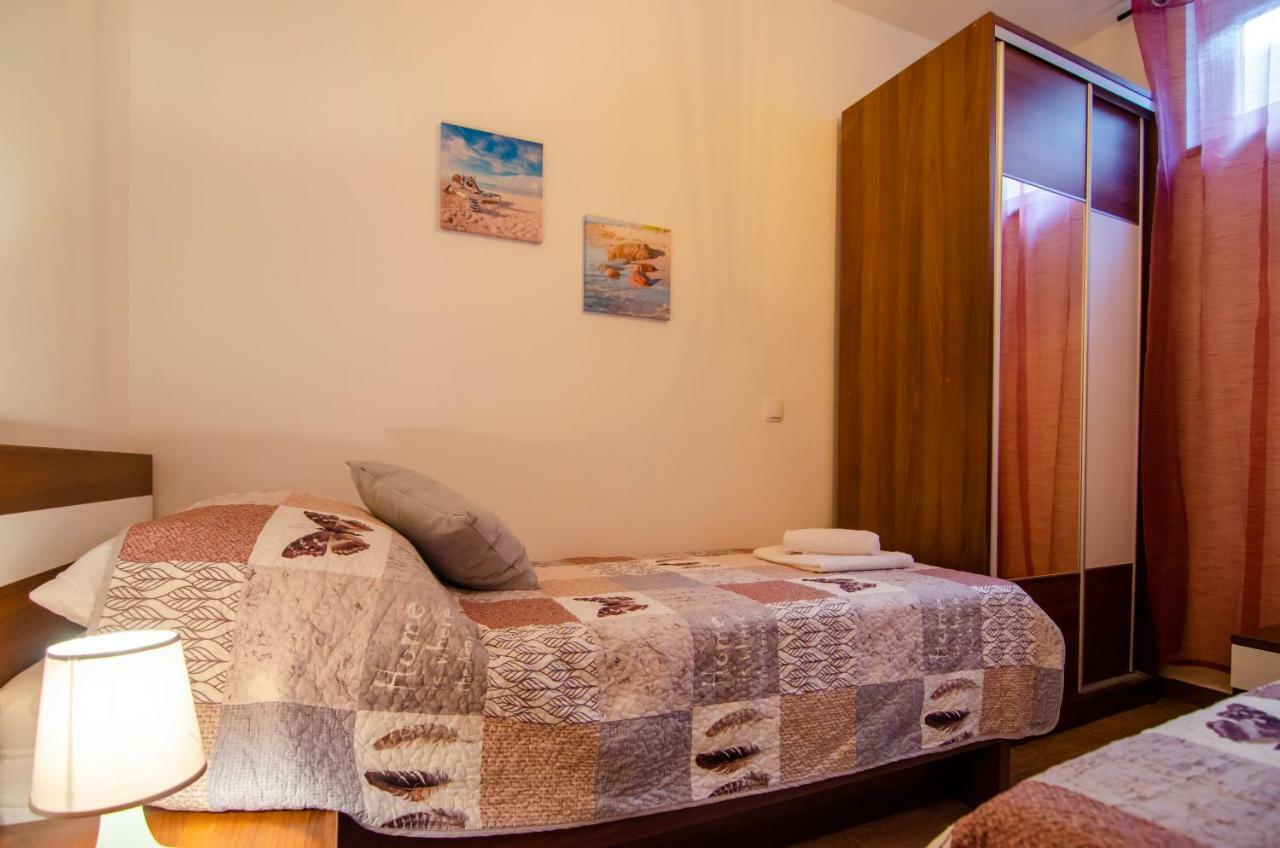 בול Apartments Sara 4 מראה חיצוני תמונה