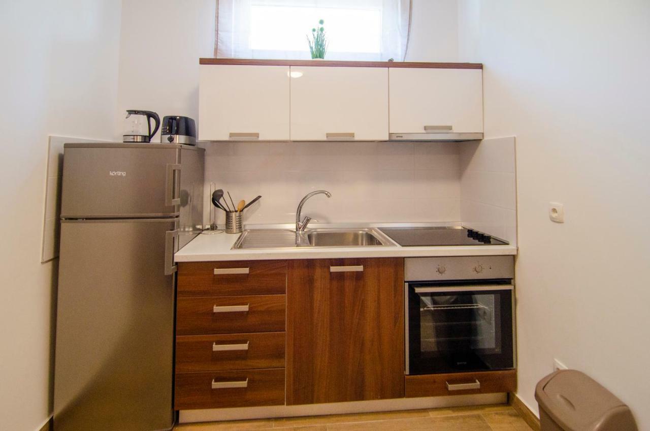 בול Apartments Sara 4 מראה חיצוני תמונה
