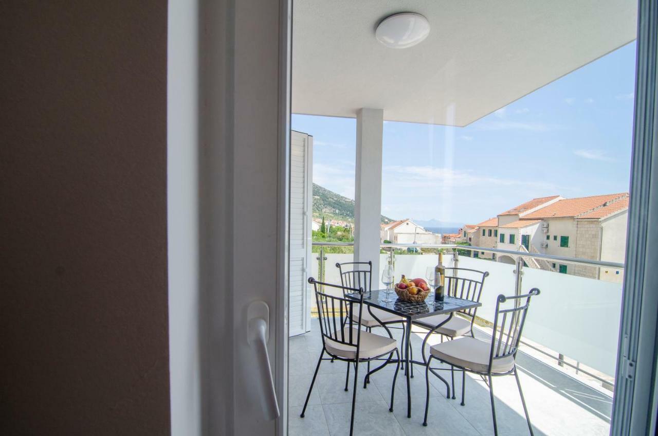 בול Apartments Sara 4 מראה חיצוני תמונה