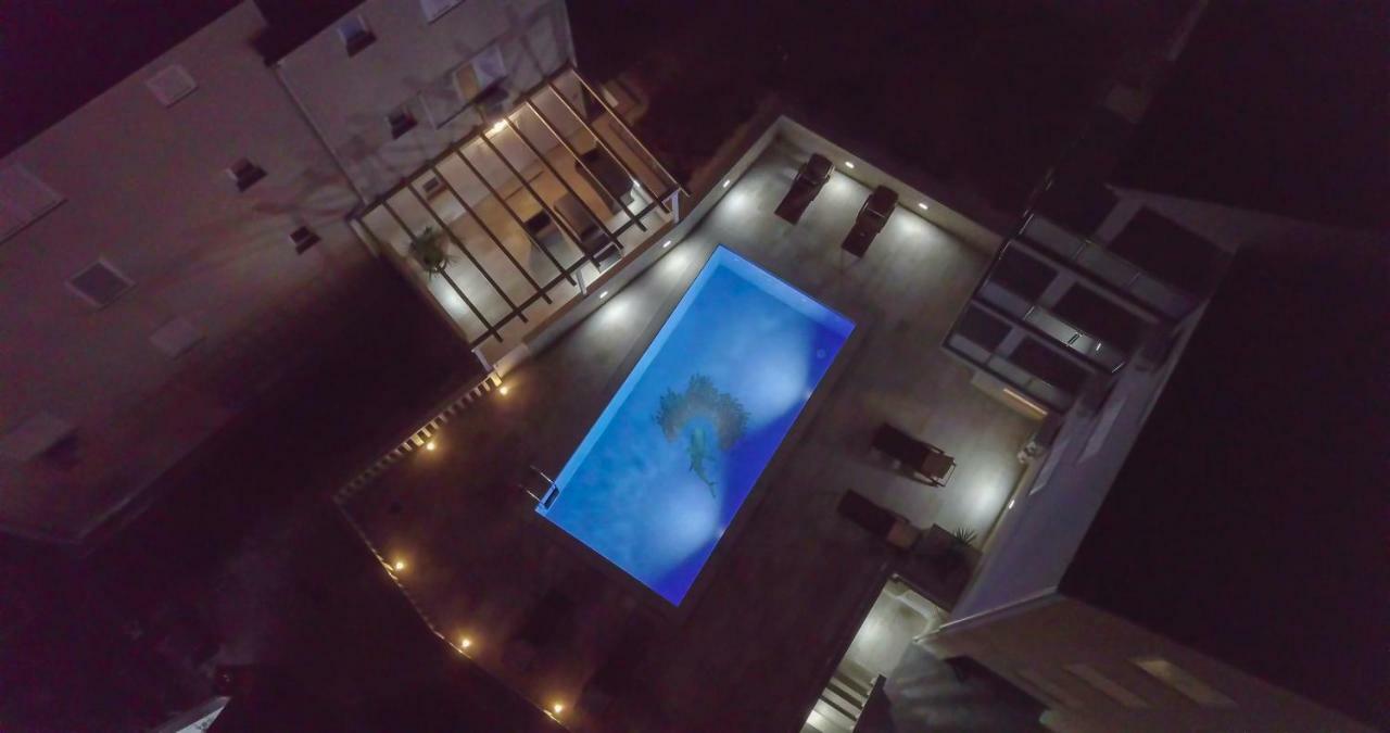 בול Apartments Sara 4 מראה חיצוני תמונה