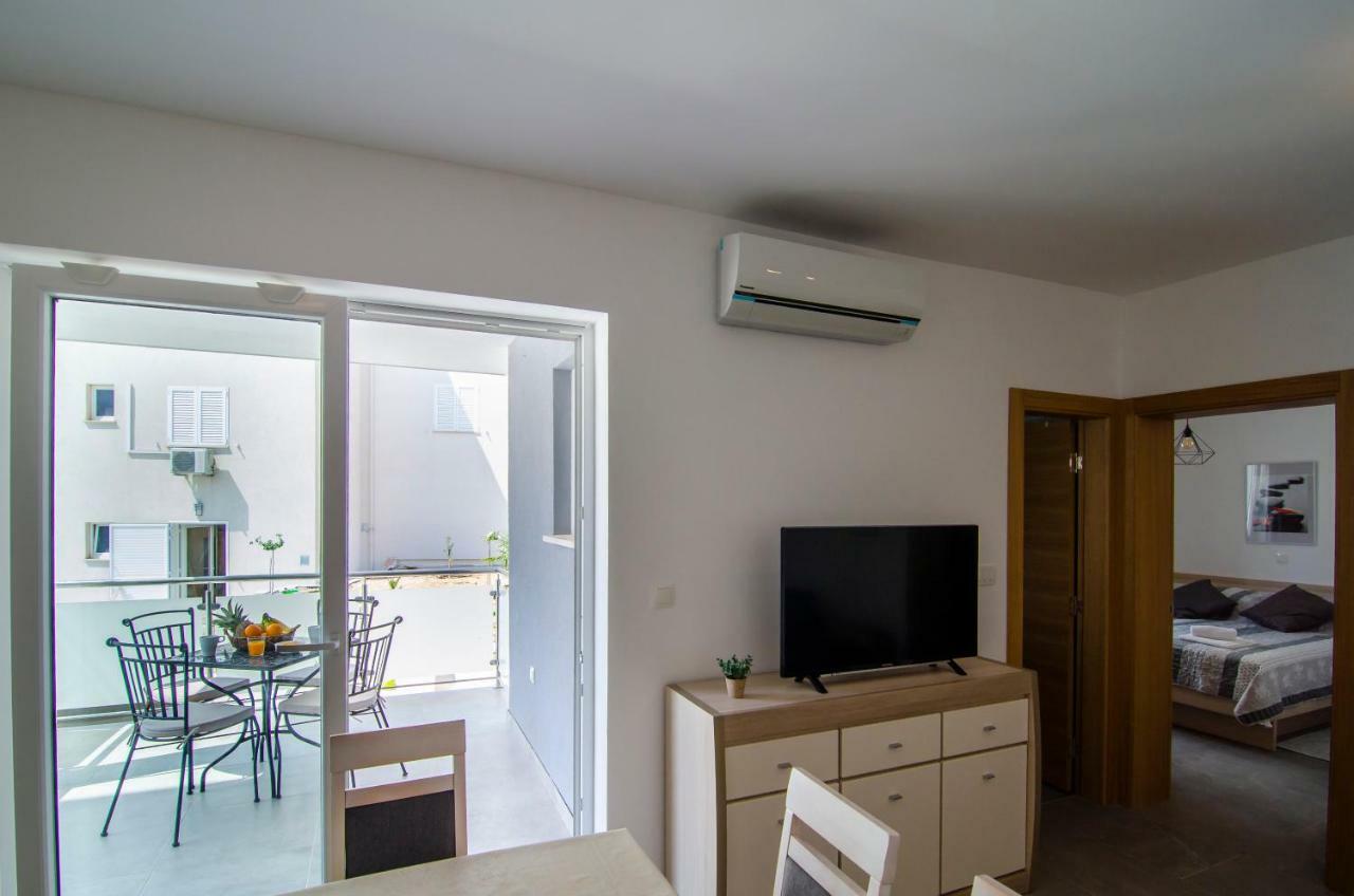 בול Apartments Sara 4 מראה חיצוני תמונה