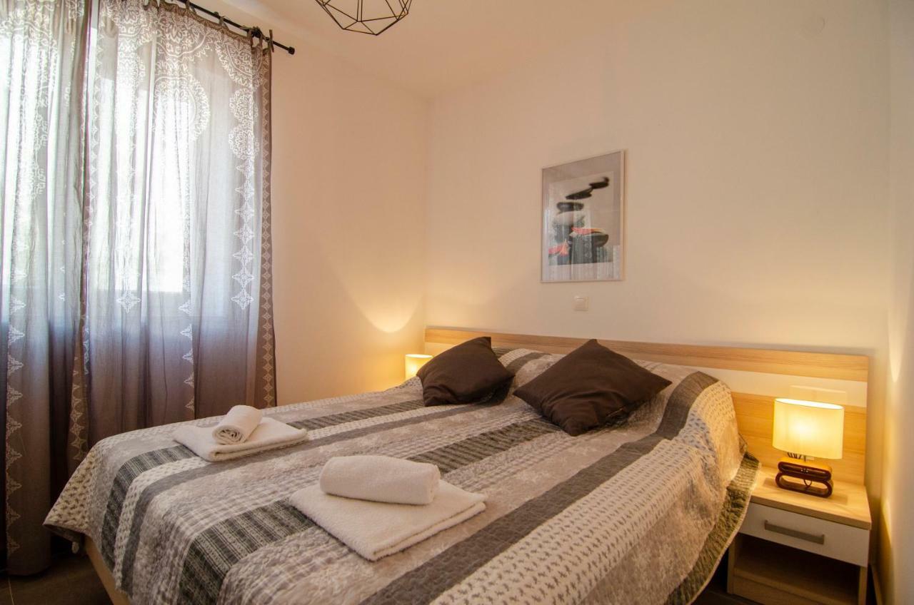 בול Apartments Sara 4 מראה חיצוני תמונה