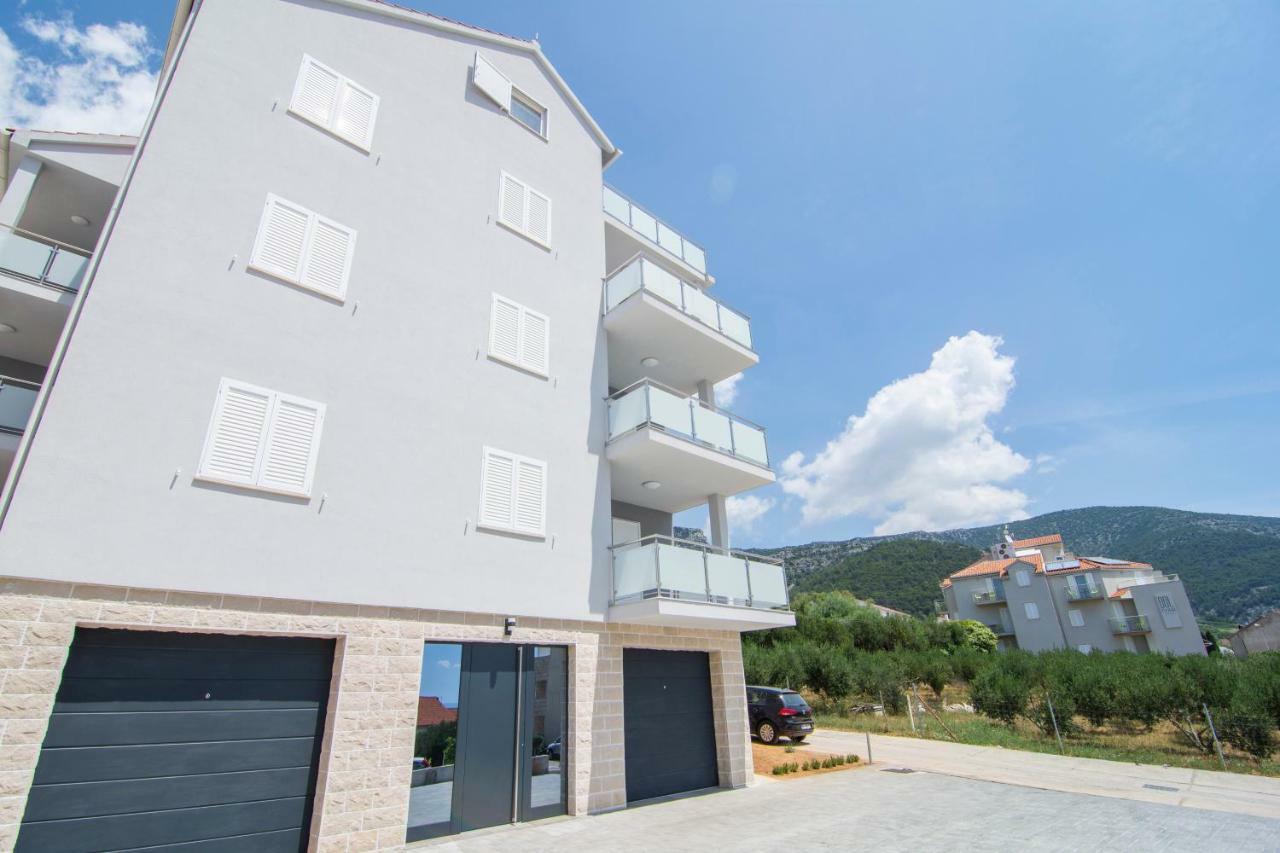 בול Apartments Sara 4 מראה חיצוני תמונה