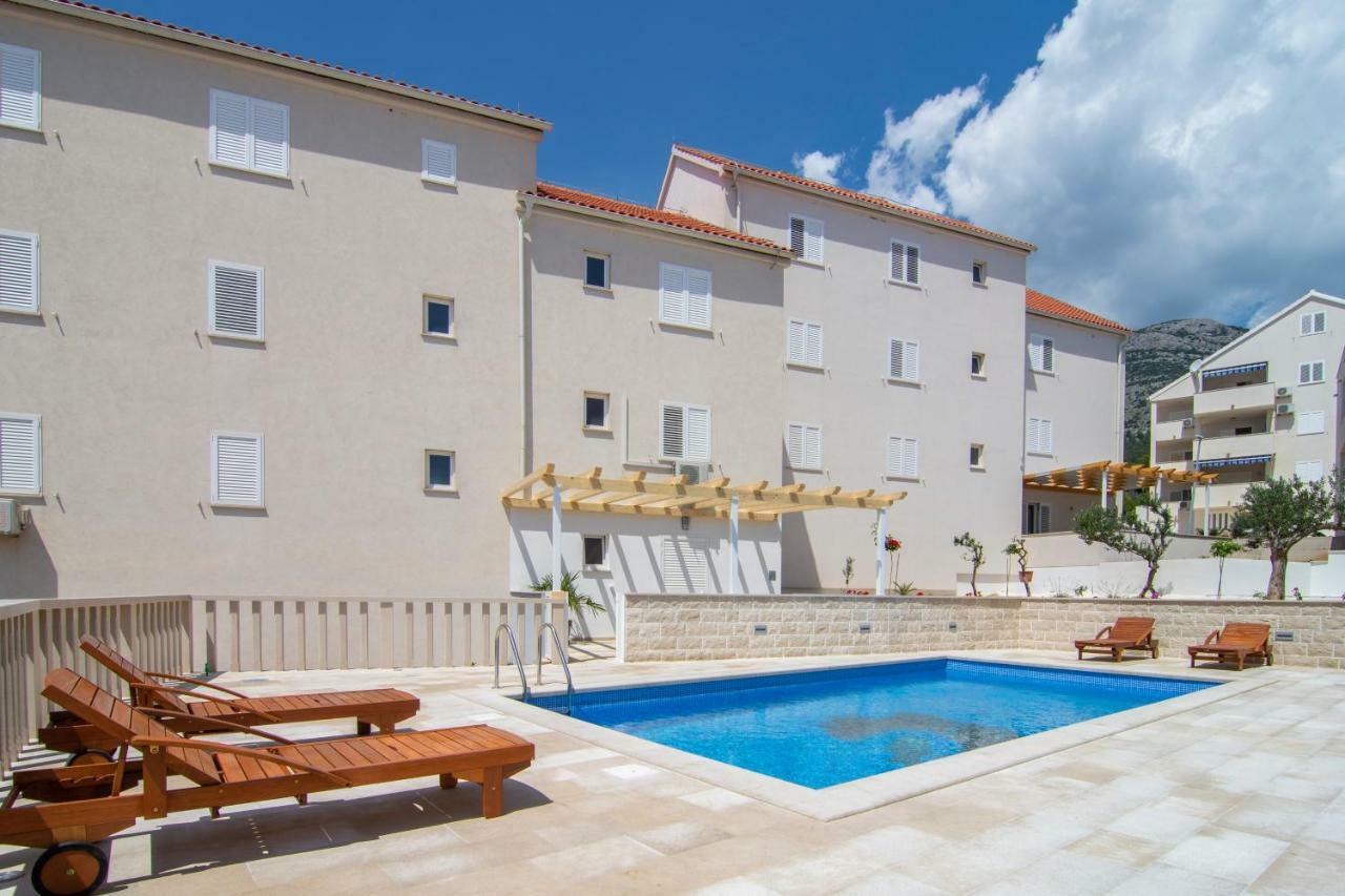 בול Apartments Sara 4 מראה חיצוני תמונה