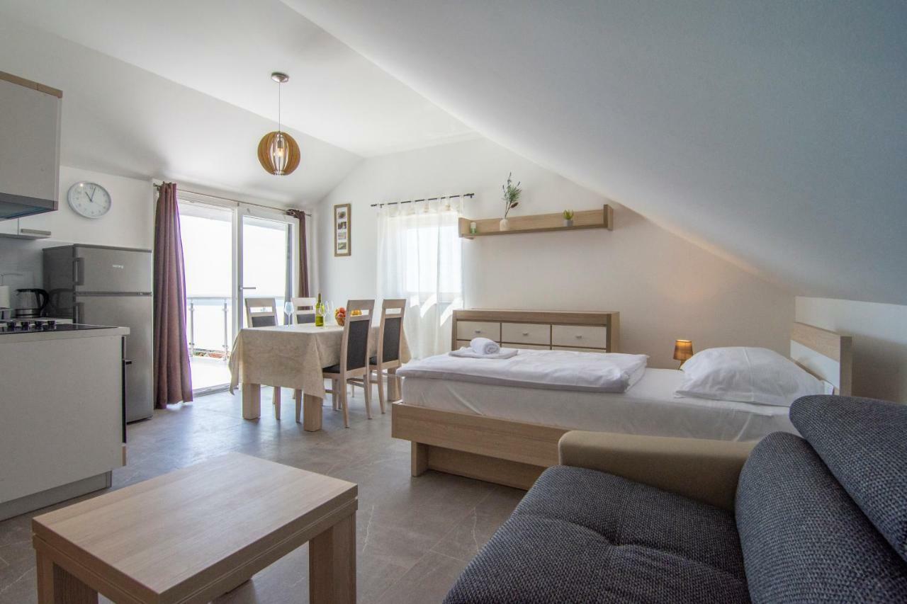 בול Apartments Sara 4 מראה חיצוני תמונה
